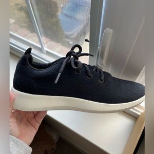 Men's Allbird Woolrunners (Black/Cream) - NEW IN BOX, NEVER WORN - Size 10